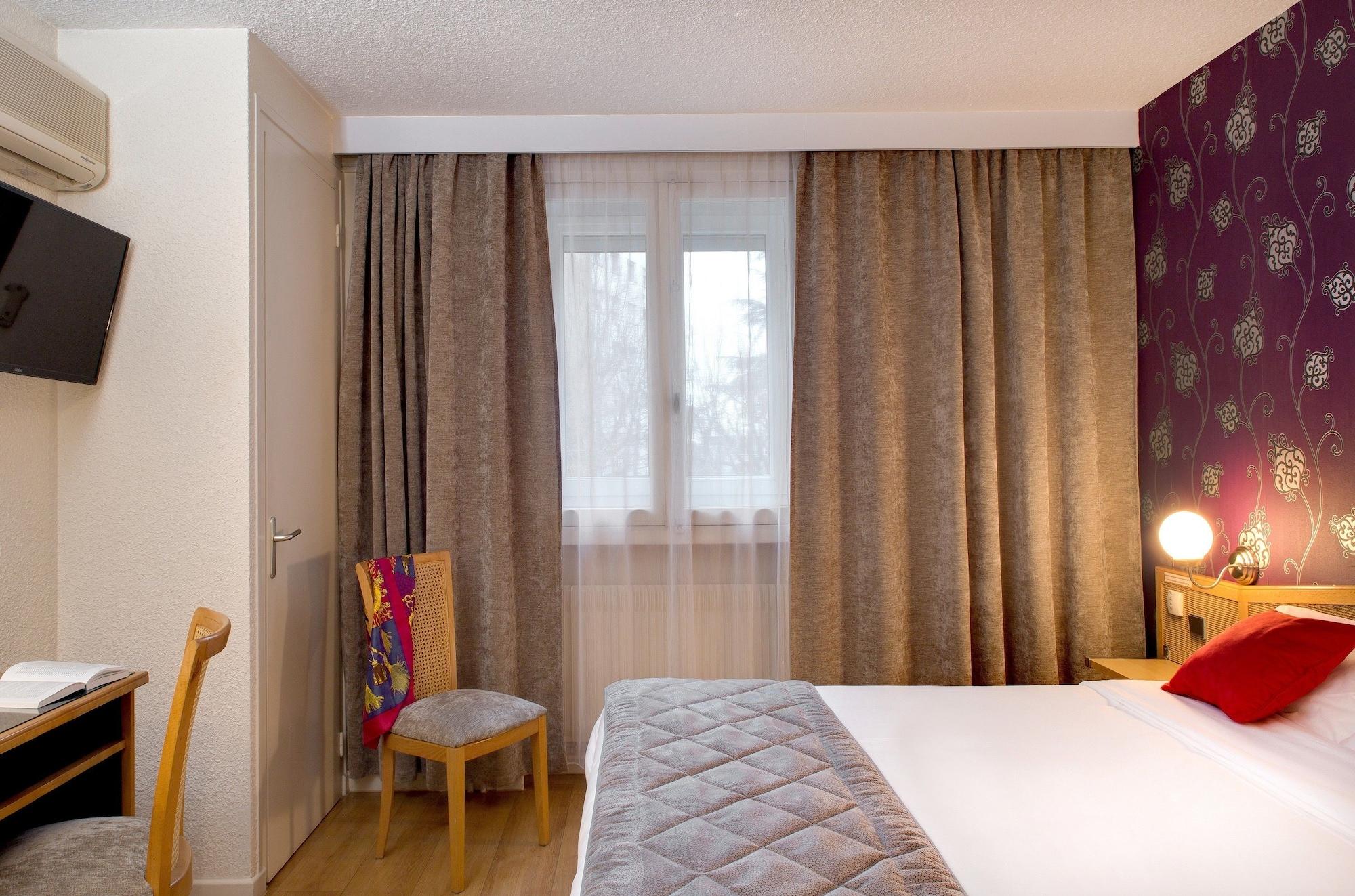 Logis Hotel Du Midi - Saint Etienne Sud Eksteriør billede