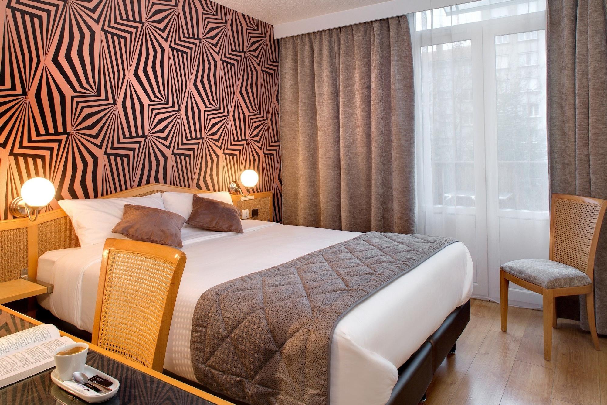 Logis Hotel Du Midi - Saint Etienne Sud Eksteriør billede