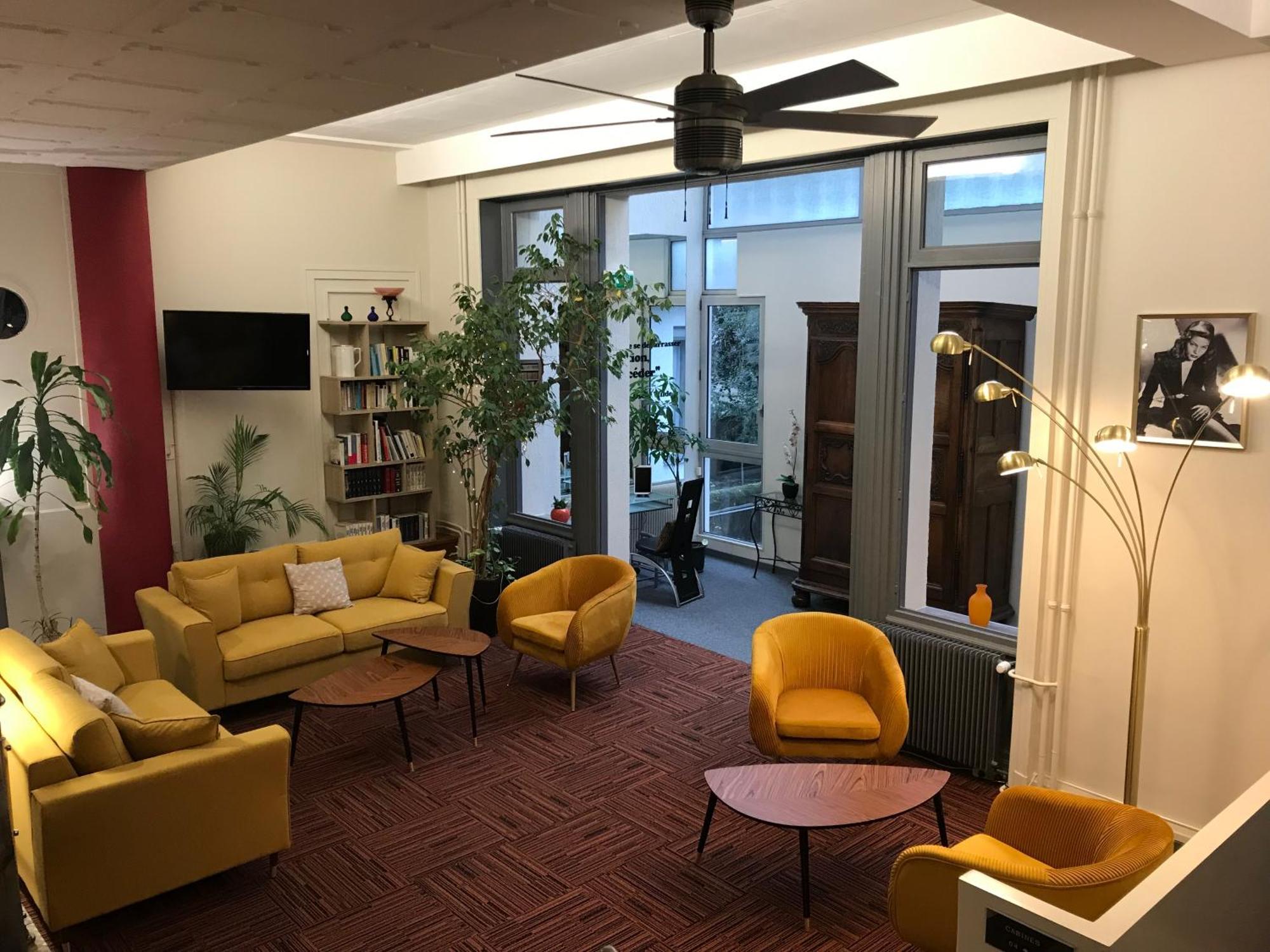 Logis Hotel Du Midi - Saint Etienne Sud Eksteriør billede