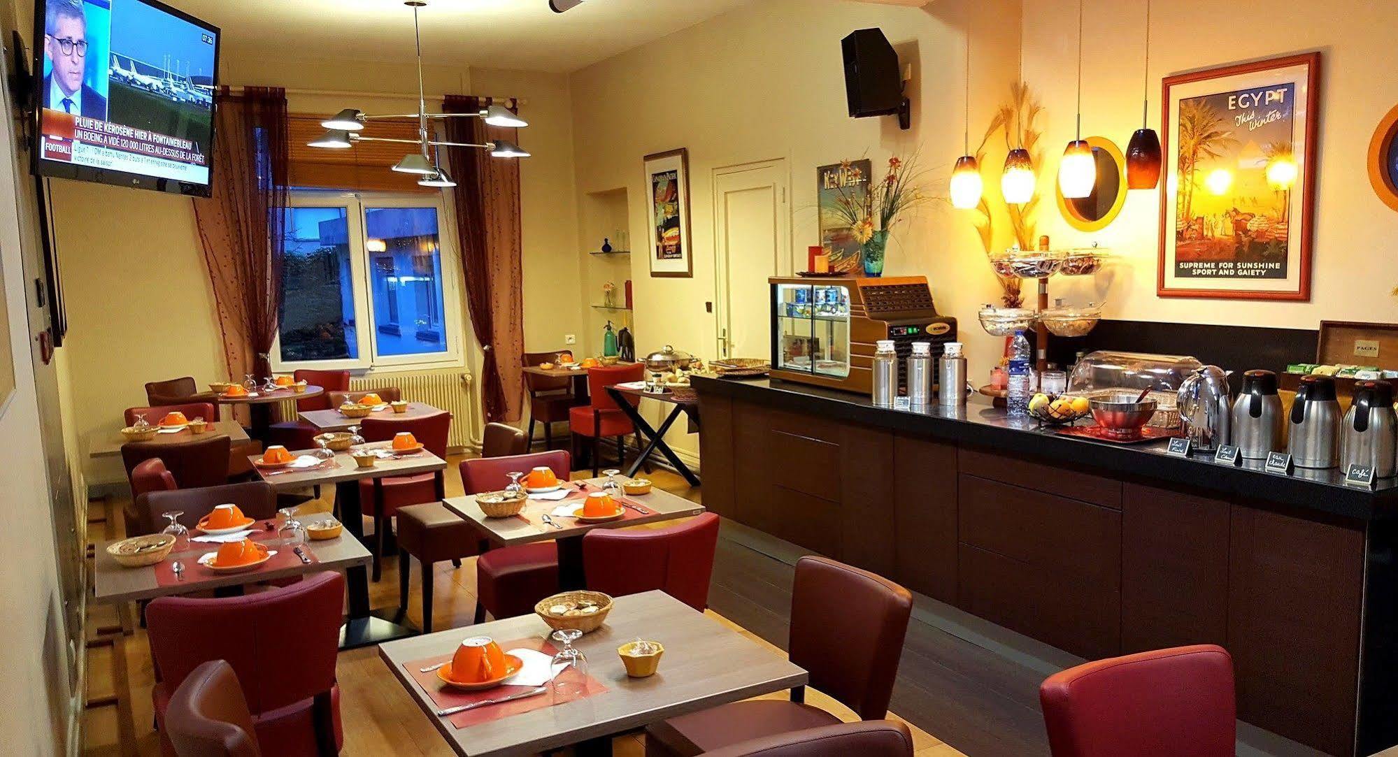 Logis Hotel Du Midi - Saint Etienne Sud Eksteriør billede